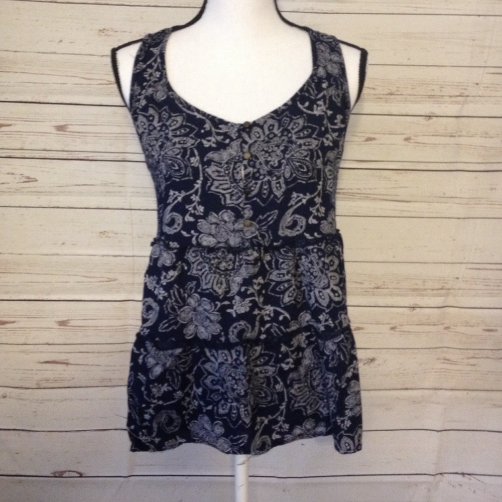 Short sleeve top by Sonoma